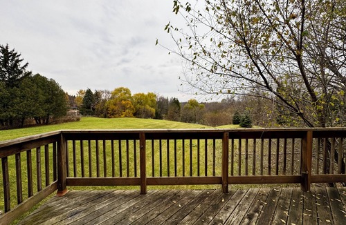 Bayview Woods - Steeles House | Old Brick Style Mansion With Indoor Pool