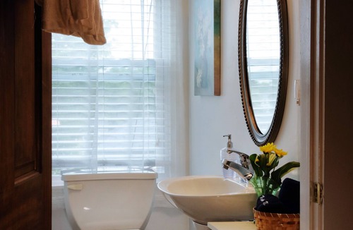 Mount Joy Bed & Breakfast | Olde Square Inn B&B