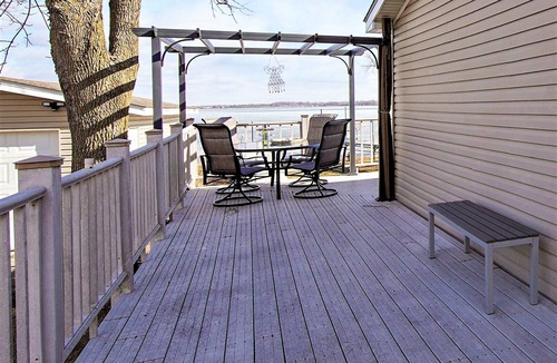 Rush City House | On East Rush Lake - open for year around fun