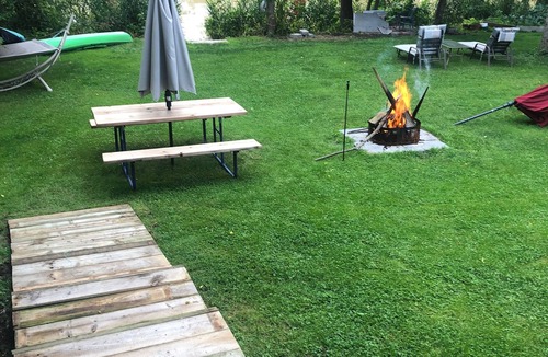 Dresden Apartment | One bedroom apartment on Sydenham River in Dresden, Ontario