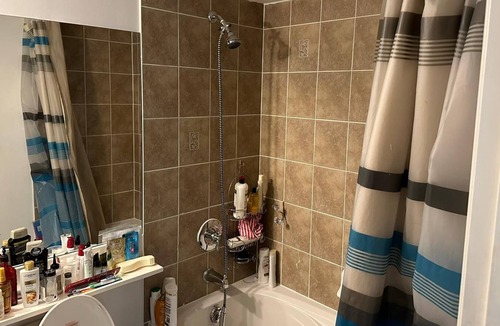 Willowdale Condo | One bedroom apartment with full amenities best location in the city of Toronto