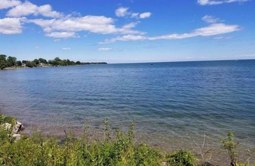 Selkirk Cottage | ONLY RURAL FAMILY PRIVATE LAKE ERIE BEACH GETAWAY WITH NO ÇLEANING FEE CHARGED