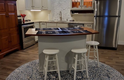 Schenley Apartment | Open- Concept Design Studio- great getaway with so much room to spread out