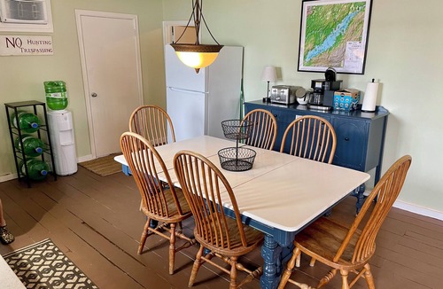 Harwood Cottage | Ostrander's 3 Bedroom Cottage on Rice Lake