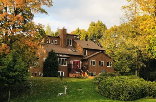 Clarington Cottage | Otters Cove 5 Bedroom Luxury Cottage