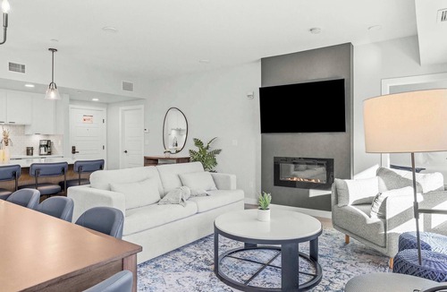Copperstone Resort Apartment | Outdoor heated pool and hot tub Stunning 3Bd sanctuary