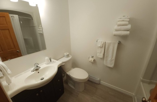 Algoma District Hotel | Outdoorsman Motel