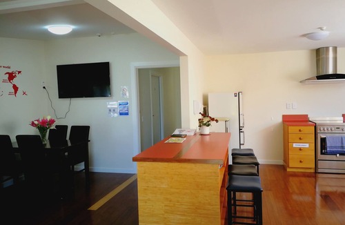 Starvation Hill Hostel | Oxford Queenette Backpackers