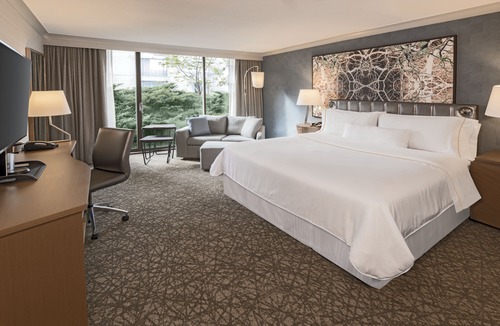 North York Hotel | Pan Pacific Toronto