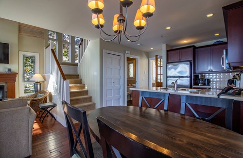 Pender Island Villa | Panorama View Cottage Property #6