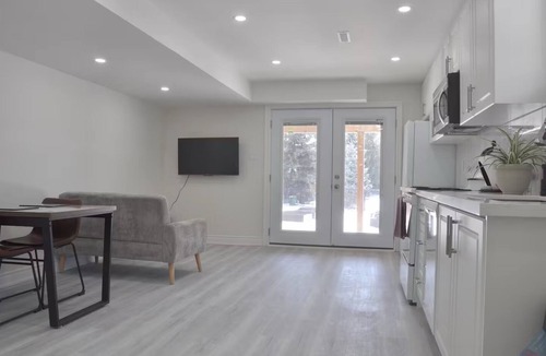Oakville House | Park view in Oakville