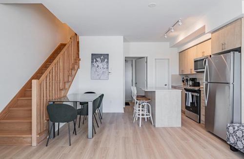 Durham Region House | Parking, 4BR Town, Costco, Durham College, Oshawa