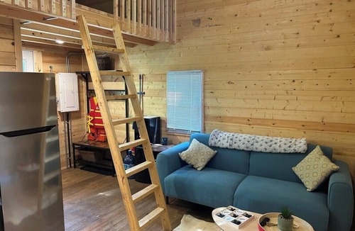 Fenelon Falls Cabin | Pavo - New Lofted Kabin