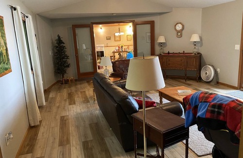 New London Cabin | Peaceful Family Cabin