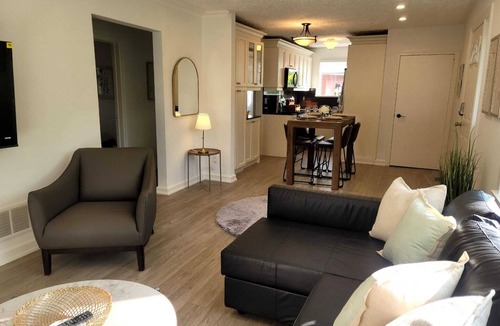 Newmarket House | Peaceful, relaxing 3-bedroom house with 2 cars indoor separate garage.