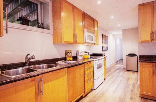 Georgina House | Pearl by Lake Simcoe