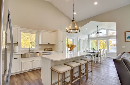 Detroit Lakes House | Pearl Lake Retreat w/Dock & Stunning Views!