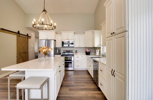 Detroit Lakes Cottage | Pearl Lake Retreat w/Dock & Stunning Views!
