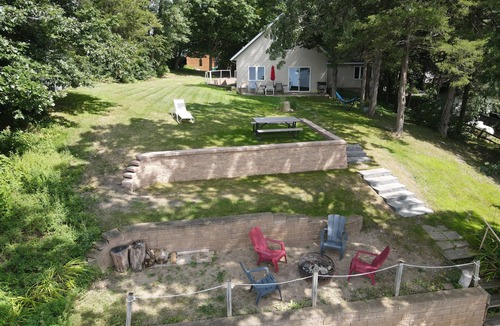 Annandale House | Peninsula Cabin Rental