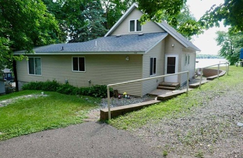 Annandale House | Peninsula Cabin Rental
