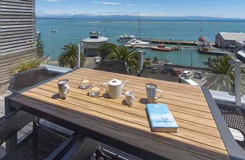Stepneyville Apartment | Penthouse 37 - Spectacular Nelson Waterfront Apartment