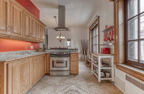 Lower Town Apartment | Penthouse St-Raphael