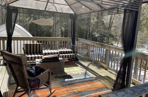 Alnwick/Haldimand Cottage | Perfect Getaway Only 60 min From Toronto. Next to Ste. Anne's Spa.