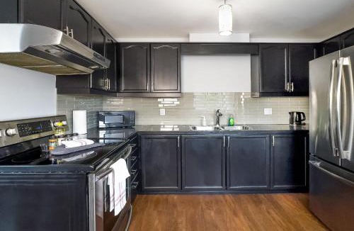 Bobcaygeon Apartment | Pet-Friendly Large 3-Bedroom - Bobcaygeon