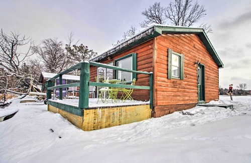 Outing Cabin | Pet-Friendly Outing Getaway w/Lake Access!