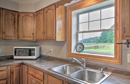 Houston County House | Pet-Friendly Spring Grove Home w/Serene Yard!