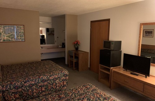 Pine River Hotel | Pine River Inn