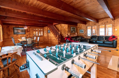 Minden Hills Cottage | Pine Springs Retreat + Hot Tub & Sauna Lake Kushog