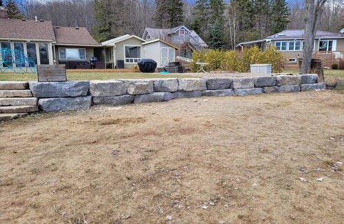 Norland Cottage | Pines Bay Waterfront cottage with Hot tub!