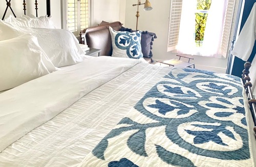 Port Hope House | Plantation House Bed & Breakfast