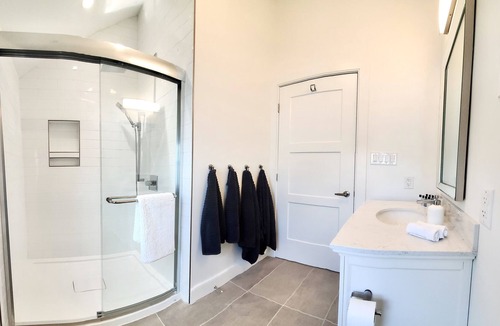 Point Edward Condo | Point View in Luxury Condo