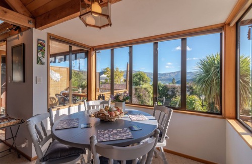 Akaroa House | Pointers - Akaroa Holiday Home
