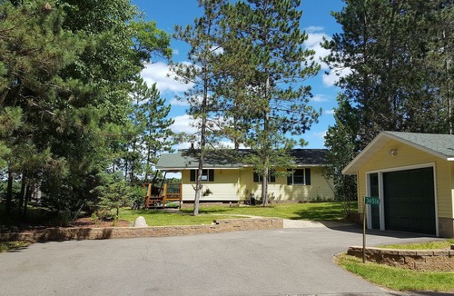Crosslake Cabin | PONTOON INCLUDED - RELAXING FAMILY CABIN ON THE WATERS EDGE OF LAKE O'BRIEN
