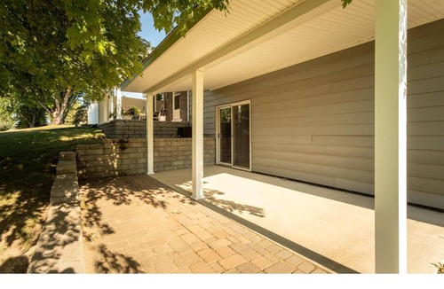Starbuck House | Pool house in the heart of Starbuck 3min drive to Lake Minnewaska/Starbuck Beach