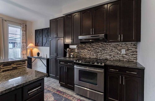 Halton Regional Municipality House | Pool Table/Ping Pong/Projector/Darts/Fire Table
