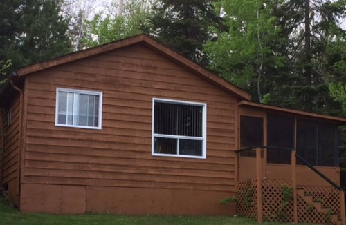 Kenora Cabin | Portage Lodge - Cabin #6 (5 people) - Kenora, Ontario, Canada