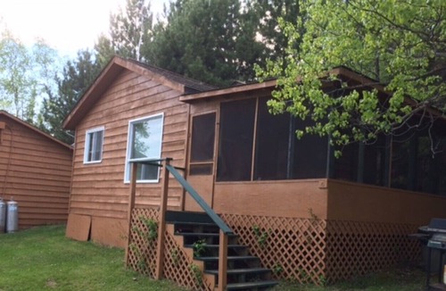 Kenora Cabin | Portage Lodge - Cabin #6 (5 people) - Kenora, Ontario, Canada