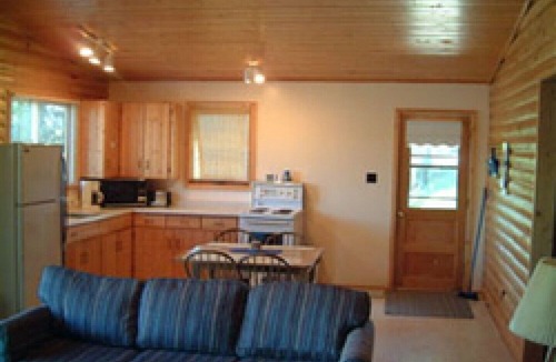 Kenora Cabin | Portage Lodge - Cabin #7 (2 people) - Kenora, Ontario, Canada