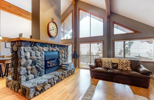 Snow Pine Estates Ski Chalet | Powder Paradise