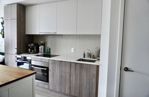 St. Lawrence Condo | Prime Location, Premium Comfort: Unforgettable Stay in Toronto!