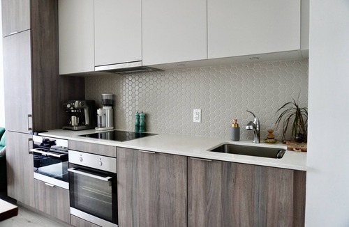 St. Lawrence Condo | Prime Location, Premium Comfort: Unforgettable Stay in Toronto!