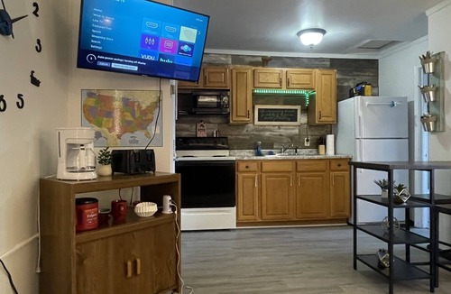 Mountain Iron Apartment | "Prime Location Stylish 1Bedroom with Hot Tub Access, across street from Legion