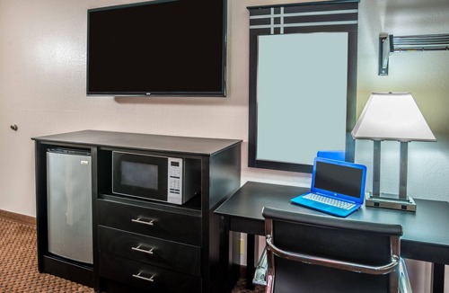 Burnsville Hotel | Prime Rate Inn