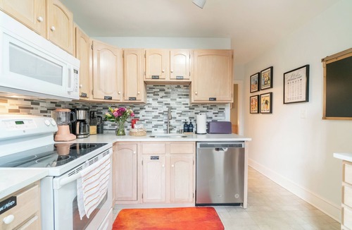 Princeton House | Princeton Einstein Boutique Stay — Walk to Everywhere!