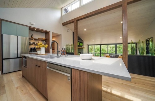 Grand Bend Cottage | Priolo on the Trail-Japandi Retreat w Nordic Spa