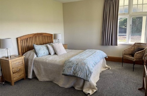 Leeston House | Privacy, tranquility, wildlife on your front lawn!